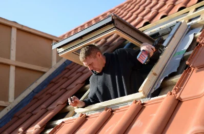 Pose de fenêtres de toit Velux à Marquay